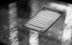 IBM硅光芯片:通往光脑的大门?-中央网络安全和