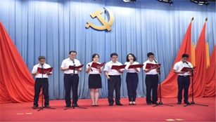 朗诵:《英雄母亲邓玉芬》