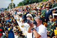 一场全民参与的重大时政传播