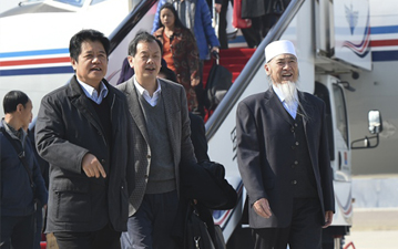 来自云南的全国政协委员抵京