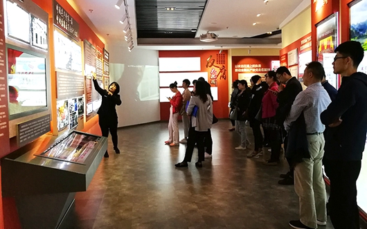 加强网信机构人才队伍建设 推动网信事业健康发展--网信系统贯彻落实全国网信工作会议精神